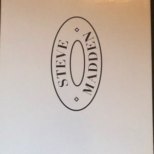 Steve Madden / Wardenn Tape Nud / Size: 9